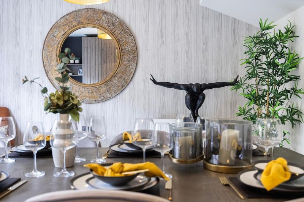Free Parking/luxurious 3 Bd House/best Offer Appartamento *
