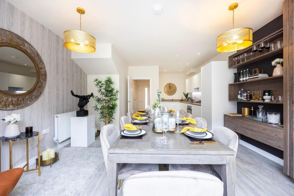 Apartment Free Parking/luxurious 3 Bd House/best Offer London