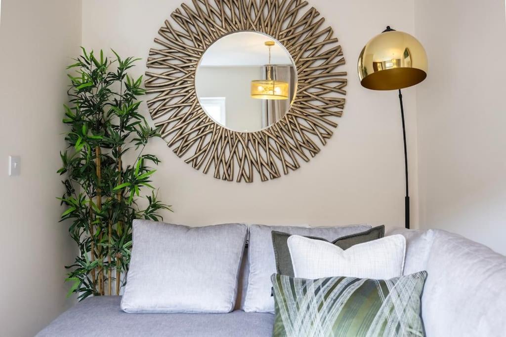 Free Parking/luxurious 3 Bd House/best Offer Londra
